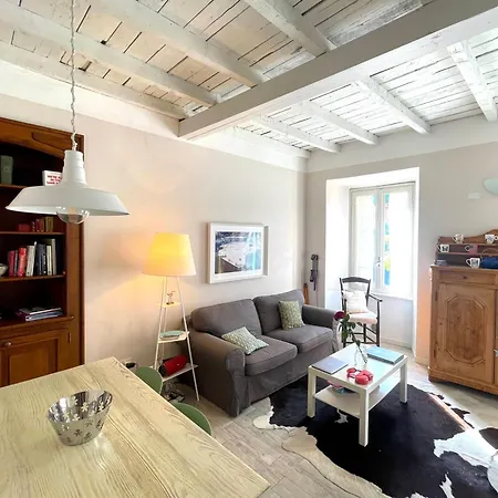 La Casa Di Celeste Apartment *